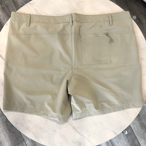 All In Motion, Men’s, Resort, Shorts. - Picture 2 of 7